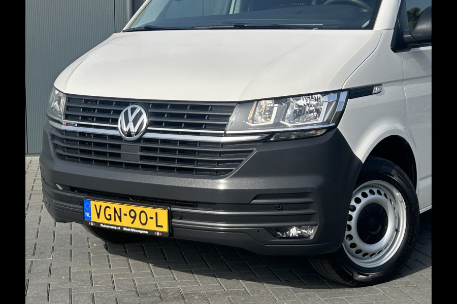 Volkswagen Transporter 2.0 TDI 150 PK 4-MOTION 6.1 / L2H1 / 1e EIG. / 4x4 / TREKHAAK / ACHTERKLEP / INRICHTING / AIRCO / CRUISE / NAVI / APPLE CARPLAY