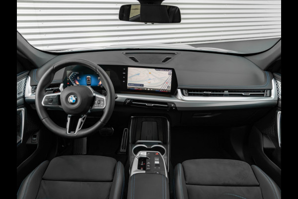 BMW X1 sDrive18i M-Sport - Pano - Trekhaak - Memoryzetel - Harman Kardon
