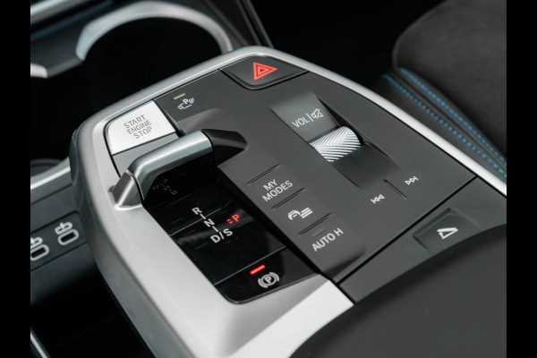 BMW X1 sDrive18i M-Sport - Pano - Trekhaak - Memoryzetel - Harman Kardon