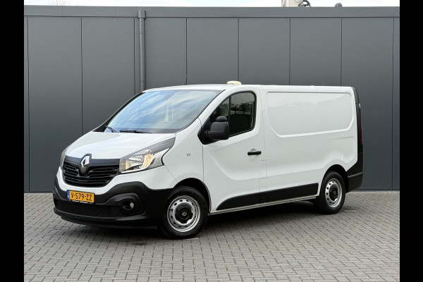 Renault Trafic 1.6 dCi 126 PK / L1H1 / 1e EIG. / TREKHAAK / AIRCO / CRUISE / NAVI / 3-ZITS