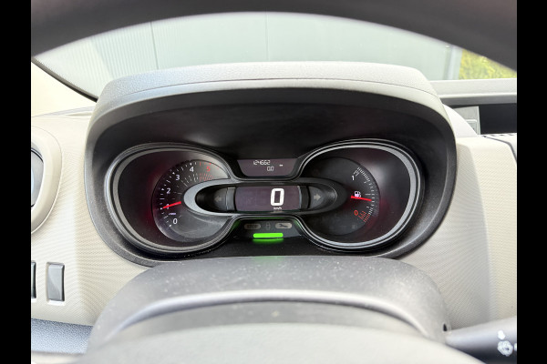 Renault Trafic 1.6 dCi 126 PK / L1H1 / 1e EIG. / TREKHAAK / AIRCO / CRUISE / NAVI / 3-ZITS