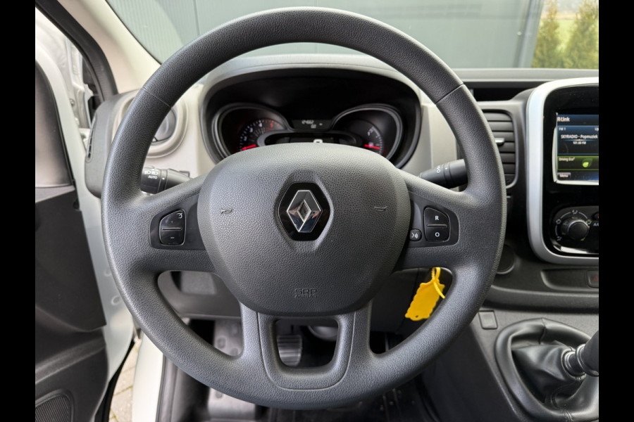 Renault Trafic 1.6 dCi 126 PK / L1H1 / 1e EIG. / TREKHAAK / AIRCO / CRUISE / NAVI / 3-ZITS