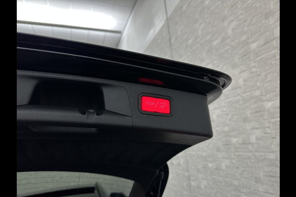 Mercedes-Benz E-Klasse Estate 53 AMG 4MATIC | Luchtvering | Carbon | 360 View | Burmester | Panorama | Distronic+ | Memory | Multibeam-LED | Bovag Garantie | Widescreen | Leder | Trekhaak | Sfeerverlichting | Night-Pakket | 20'' | Carplay | Stoelverwarming |