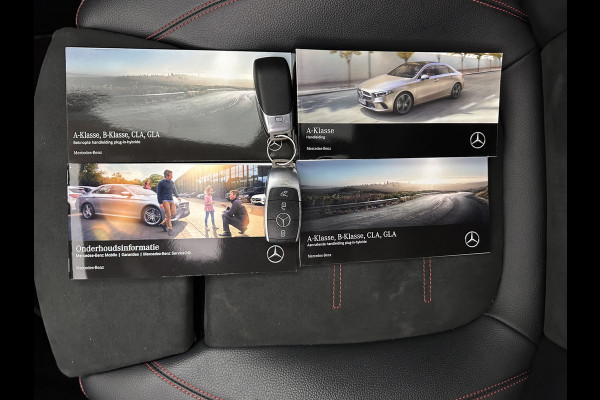 Mercedes-Benz A-Klasse 250 e AMG Limited Business Solution (Plug-in) (INCL-BTW) *PANO | LEATHER-MICROFIBRE | FULL-LED | AMBIENTLIGHT | HEATED-SPORTSEATS | WIDESCREEN-DIGICOCKPIT | DAB+ | NAVI-FULLMAP | CAMERA | PRIVACYGLASS | LANE-ASSIST | DYNAMIC-SELECT | 18'