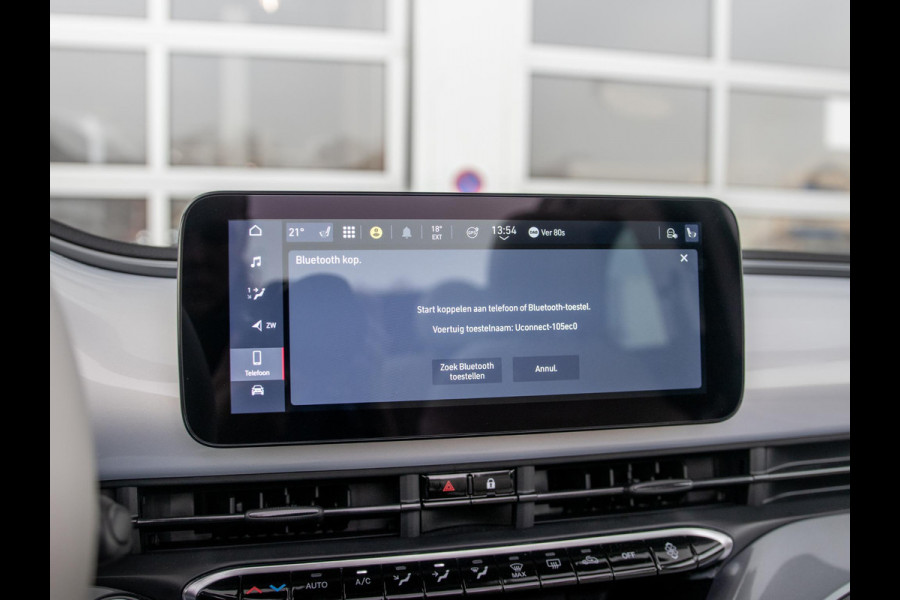 Fiat 500E Cabrio La Prima 42 kWh | 17% Bijtelling | Clima | Cruise | Leder | 17" | Priv Glass | Winter Pack | JBL Sound | BSM | Apple Carplay