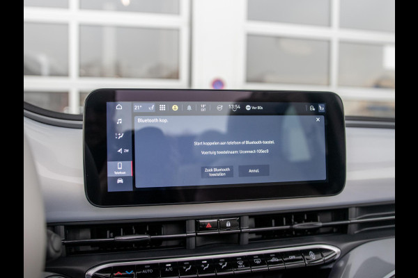 Fiat 500E Cabrio La Prima 42 kWh | 17% Bijtelling | Clima | Cruise | Leder | 17" | Priv Glass | Winter Pack | JBL Sound | BSM | Apple Carplay