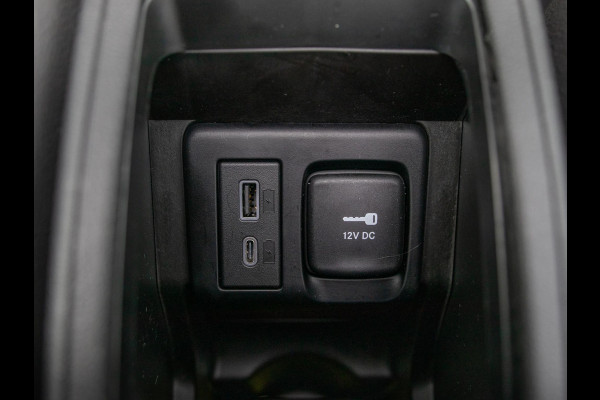 Fiat 500E Cabrio La Prima 42 kWh | 17% Bijtelling | Clima | Cruise | Leder | 17" | Priv Glass | Winter Pack | JBL Sound | BSM | Apple Carplay