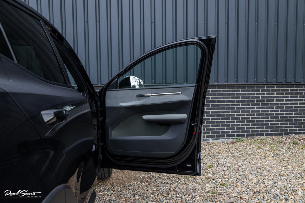 Volvo EX30 Cross Country Twin Motor Performance Ultra 69 kWh | Nieuw | Adaptieve cruise | Panorama dak | Harman Kardon | Memory | Blis |