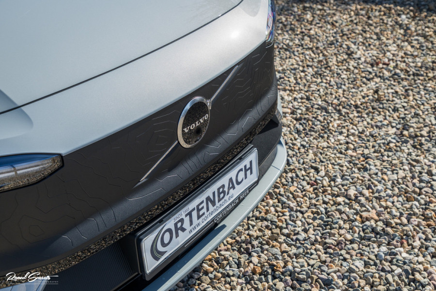 Volvo EX30 Cross Country Twin Motor Performance Ultra 69 kWh | Nieuw | Adaptieve cruise | Panorama dak | Harman Kardon | Memory | Blis |