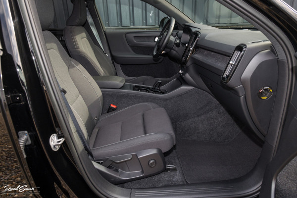 Volvo XC40 Recharge Plus | Adaptieve cruise | Blis | 19 Inch | Full LED |