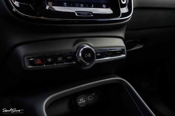 Volvo XC40 Recharge Plus | Adaptieve cruise | Blis | 19 Inch | Full LED |