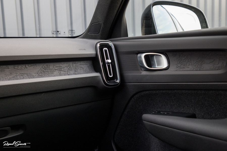 Volvo XC40 Recharge Plus | Adaptieve cruise | Blis | 19 Inch | Full LED |