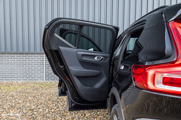 Volvo XC40 Recharge Plus | Adaptieve cruise | Blis | 19 Inch | Full LED |