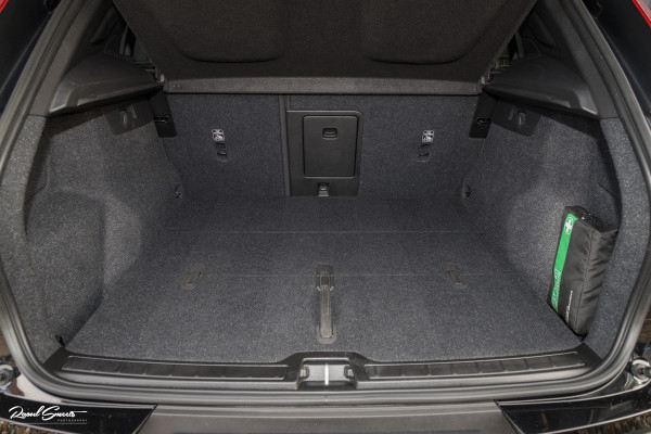 Volvo XC40 Recharge Plus | Adaptieve cruise | Blis | 19 Inch | Full LED |