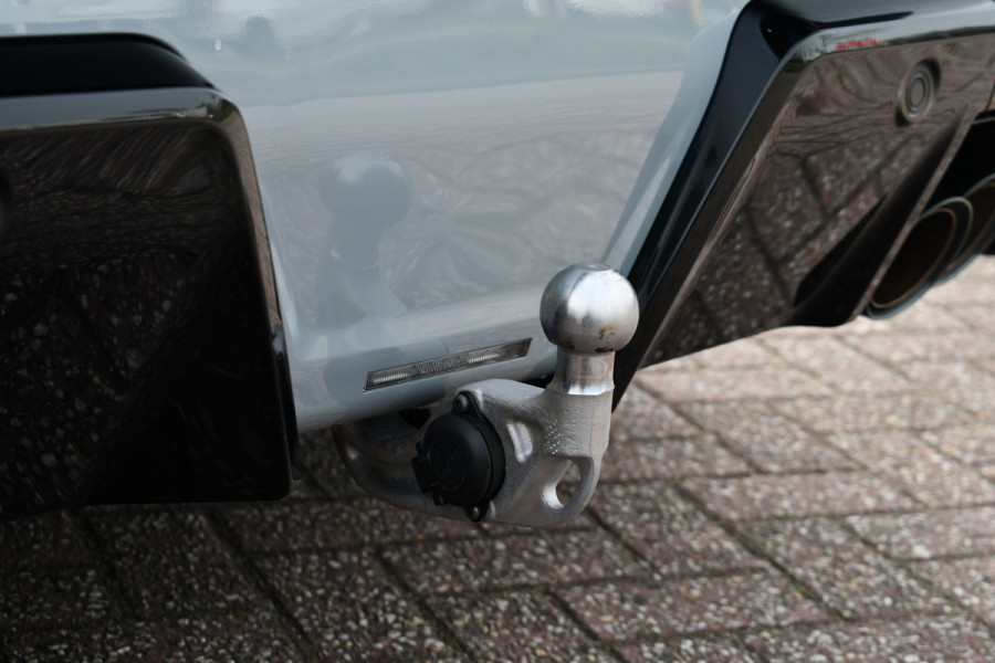 BMW 5 Serie Touring M5 Pano M-Driver Co-Pilot Trekh Alc-hemel B&W