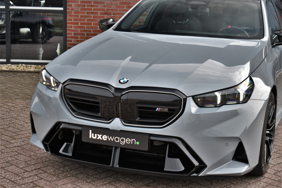 BMW 5 Serie Touring M5 Pano M-Driver Co-Pilot Trekh Alc-hemel B&W