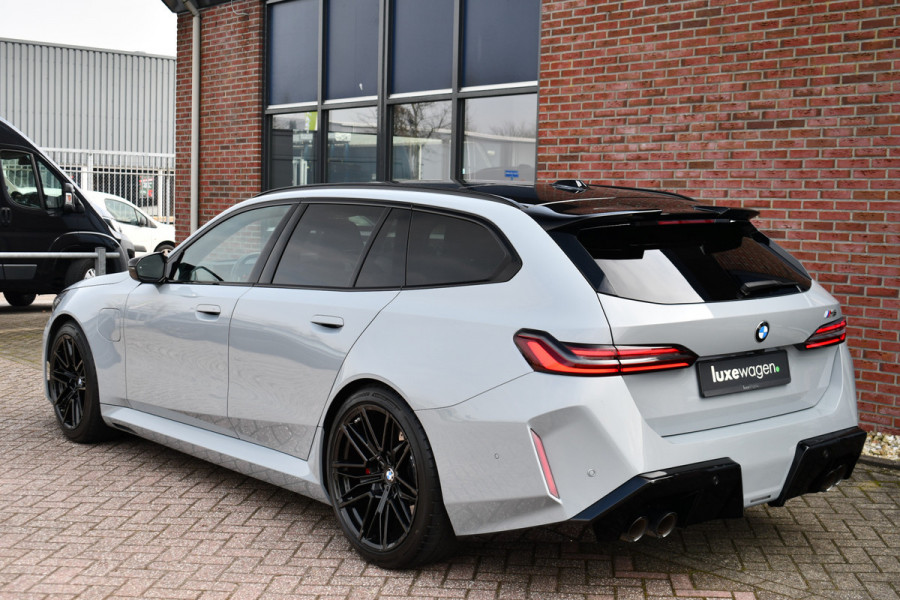 BMW 5 Serie Touring M5 Pano M-Driver Co-Pilot Trekh Alc-hemel B&W