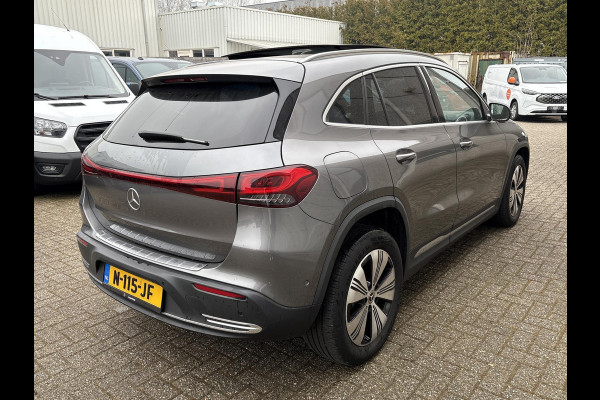 Mercedes-Benz EQA 250 Business Solution Luxury 67 kWh | 95% SOH | Wegklapbare Trekhaak | Panoramadak | Stoelverwarming | Elek. Kofferklep |