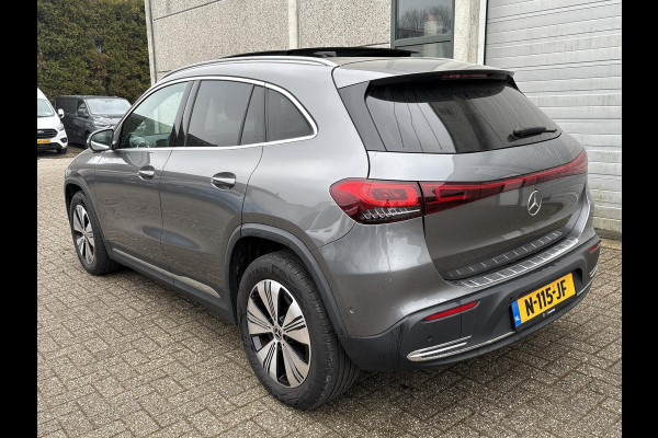 Mercedes-Benz EQA 250 Business Solution Luxury 67 kWh | 95% SOH | Wegklapbare Trekhaak | Panoramadak | Stoelverwarming | Elek. Kofferklep |