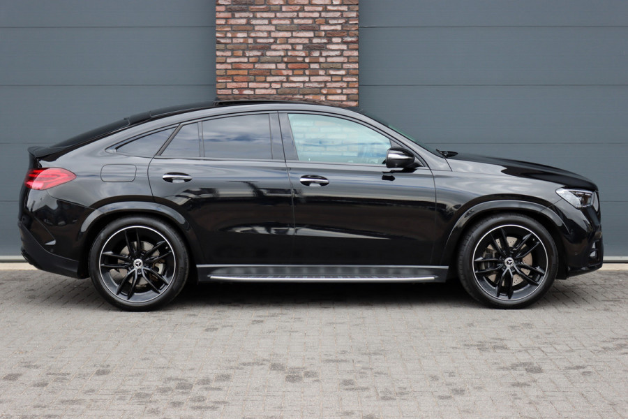 Mercedes-Benz GLE 400 e 4MATIC AMG Line | Luchtvering | Distronic | Trekhaak | Panoramadak | HUD | Verwarmd Stuurwiel | Soft-Close | Burmester | Stoelventilatie | Surround Camera | Keyless Go |