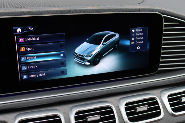 Mercedes-Benz GLE 400 e 4MATIC AMG Line | Luchtvering | Distronic | Trekhaak | Panoramadak | HUD | Verwarmd Stuurwiel | Soft-Close | Burmester | Stoelventilatie | Surround Camera | Keyless Go |