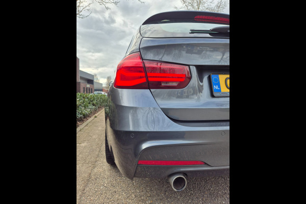 BMW 3 Serie Touring M Sport virtual Dash Nbt EVO Id6 Navi Apple CarPlay Corporate Lease