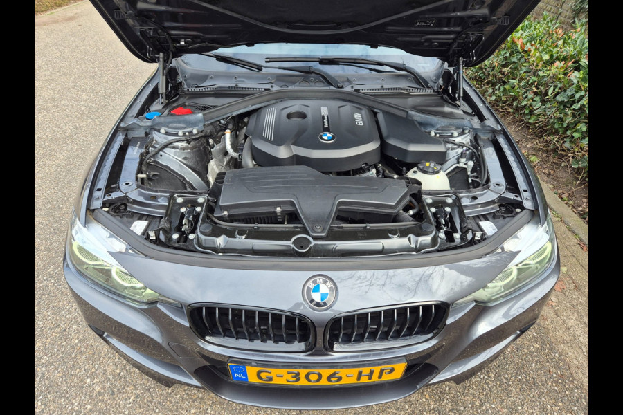 BMW 3 Serie Touring M Sport virtual Dash Nbt EVO Id6 Navi Apple CarPlay Corporate Lease