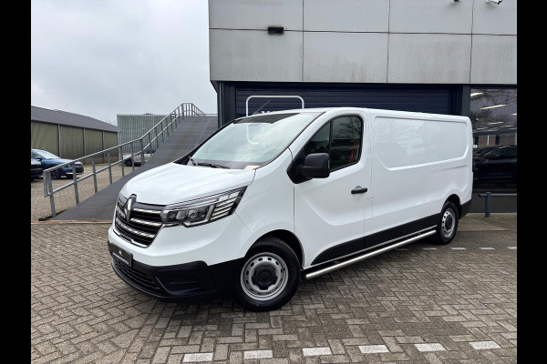 Renault Trafic T30 L2H1 150PK AUTOMAAT RED EDITION LED AIRCO CRUISE CONTROL CAMERA NAVIGATIE CARPLAY TREKHAAK