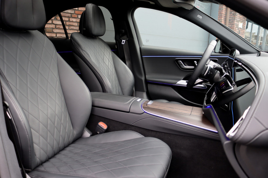 Mercedes-Benz E-Klasse 450 4MATIC AMG Line Premium+ | Luchtvering | Hyperscreen | Achterasbesturing | Massage | Nappa Leder | Stoelventilatie | Soft-Close | Trekhaak | Burmester | HUD | Verwarmd Stuurwiel |