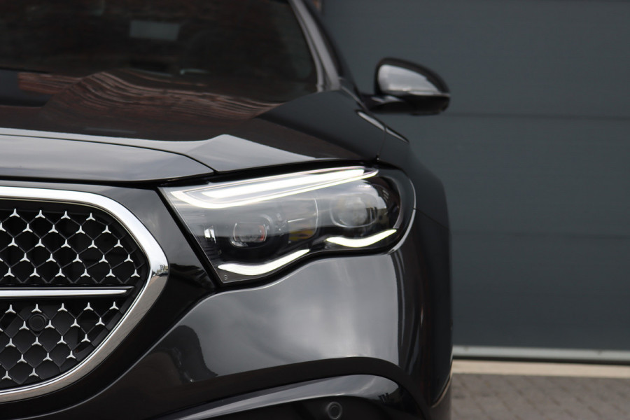 Mercedes-Benz E-Klasse 450 4MATIC AMG Line Premium+ | Luchtvering | Hyperscreen | Achterasbesturing | Massage | Nappa Leder | Stoelventilatie | Soft-Close | Trekhaak | Burmester | HUD | Verwarmd Stuurwiel |