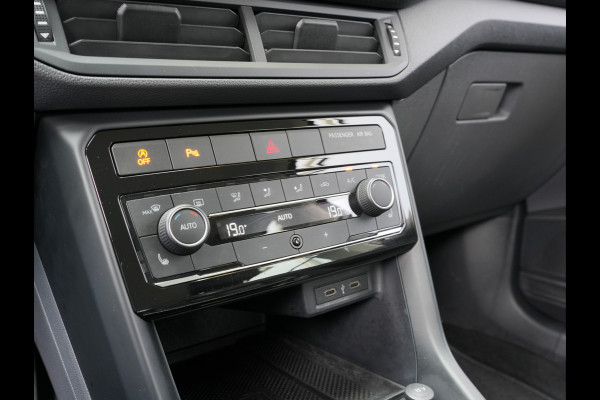 Volkswagen T-Cross 1.0 TSI Life Business | Climate | Stoelverwarming | Draadloze telefoonlader |