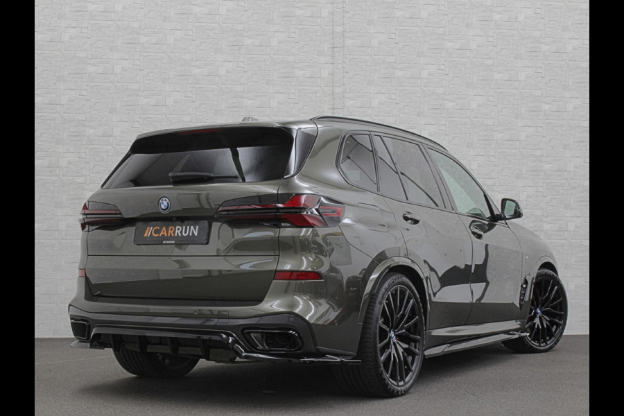 BMW X5 50e M-Sport Pro | Panorama | 360 Camera | ACC | Carbon | Individual Leder | Trekhaak | Head-Up | Keyless-Entry | Harman-Kardon | Stoelverwarming V+A | Memory | Stuurverwarming | 22 inch | Iconic-Glow | M-Gordels | ISO-Glas | Zonwering | Beker Clima | Standkachel | Carplay | Draadloos Laden |