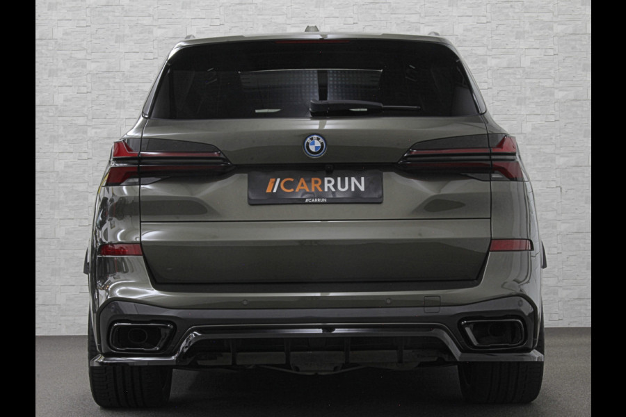 BMW X5 50e M-Sport Pro | Panorama | 360 Camera | ACC | Carbon | Individual Leder | Trekhaak | Head-Up | Keyless-Entry | Harman-Kardon | Stoelverwarming V+A | Memory | Stuurverwarming | 22 inch | Iconic-Glow | M-Gordels | ISO-Glas | Zonwering | Beker Clima | Standkachel | Carplay | Draadloos Laden |