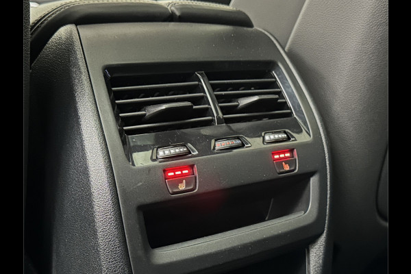 BMW X5 50e M-Sport Pro | Panorama | 360 Camera | ACC | Carbon | Individual Leder | Trekhaak | Head-Up | Keyless-Entry | Harman-Kardon | Stoelverwarming V+A | Memory | Stuurverwarming | 22 inch | Iconic-Glow | M-Gordels | ISO-Glas | Zonwering | Beker Clima | Standkachel | Carplay | Draadloos Laden |