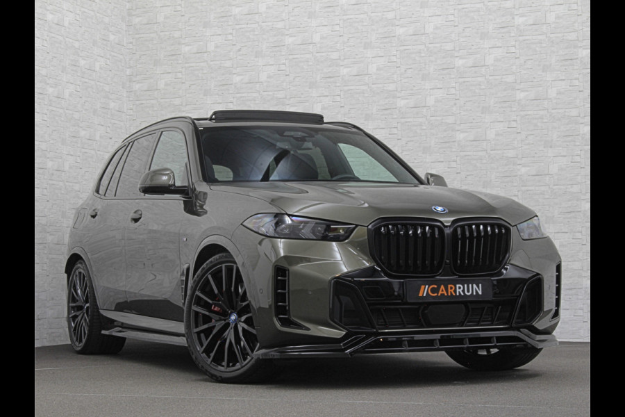 BMW X5 50e M-Sport Pro | Panorama | 360 Camera | ACC | Carbon | Individual Leder | Trekhaak | Head-Up | Keyless-Entry | Harman-Kardon | Stoelverwarming V+A | Memory | Stuurverwarming | 22 inch | Iconic-Glow | M-Gordels | ISO-Glas | Zonwering | Beker Clima | Standkachel | Carplay | Draadloos Laden |