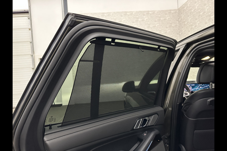 BMW X5 50e M-Sport Pro | Panorama | 360 Camera | ACC | Carbon | Individual Leder | Trekhaak | Head-Up | Keyless-Entry | Harman-Kardon | Stoelverwarming V+A | Memory | Stuurverwarming | 22 inch | Iconic-Glow | M-Gordels | ISO-Glas | Zonwering | Beker Clima | Standkachel | Carplay | Draadloos Laden |