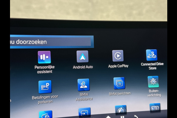 BMW X5 50e M-Sport Pro | Panorama | 360 Camera | ACC | Carbon | Individual Leder | Trekhaak | Head-Up | Keyless-Entry | Harman-Kardon | Stoelverwarming V+A | Memory | Stuurverwarming | 22 inch | Iconic-Glow | M-Gordels | ISO-Glas | Zonwering | Beker Clima | Standkachel | Carplay | Draadloos Laden |