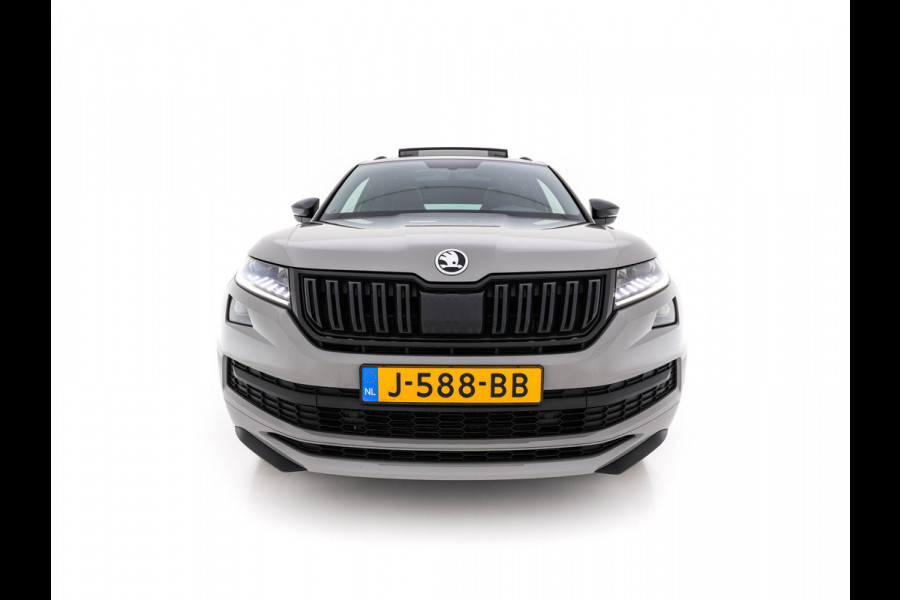 Škoda Kodiaq 1.5 TSI Sportline Business (INCL-BTW) Aut. *PANO | LEATHER-MICROFIBRE | FULL-LED | MEMORY-PACK | DIGI-COCKPIT | NAVI-FULLMAP | CAMERA | DAB+ | AMBIENT-LIGHT | KEYLESS | DAB+ | CARPLAY | PRIVACY-GLASS | 20"ALU*