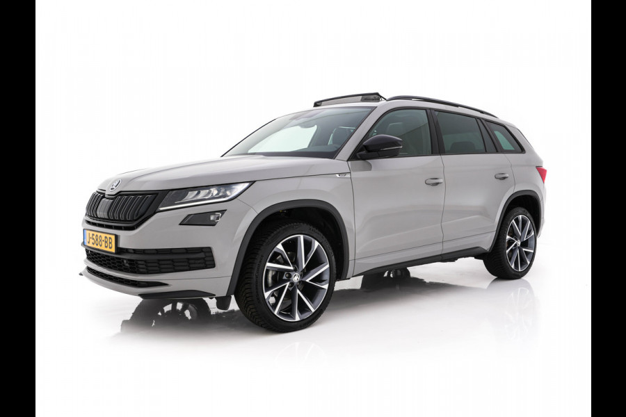 Škoda Kodiaq 1.5 TSI Sportline Business (INCL-BTW) Aut. *PANO | LEATHER-MICROFIBRE | FULL-LED | MEMORY-PACK | DIGI-COCKPIT | NAVI-FULLMAP | CAMERA | DAB+ | AMBIENT-LIGHT | KEYLESS | DAB+ | CARPLAY | PRIVACY-GLASS | 20"ALU*