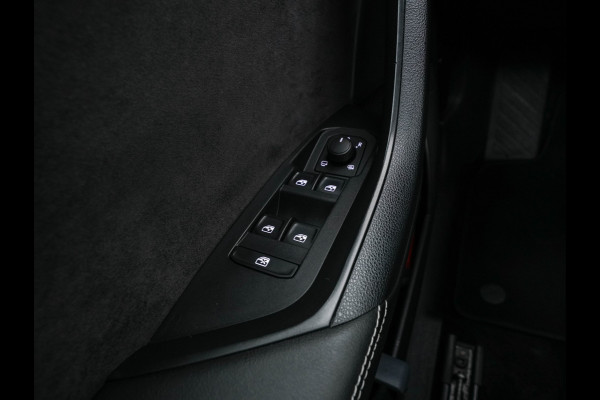 Škoda Kodiaq 1.5 TSI Sportline Business (INCL-BTW) Aut. *PANO | LEATHER-MICROFIBRE | FULL-LED | MEMORY-PACK | DIGI-COCKPIT | NAVI-FULLMAP | CAMERA | DAB+ | AMBIENT-LIGHT | KEYLESS | DAB+ | CARPLAY | PRIVACY-GLASS | 20"ALU*