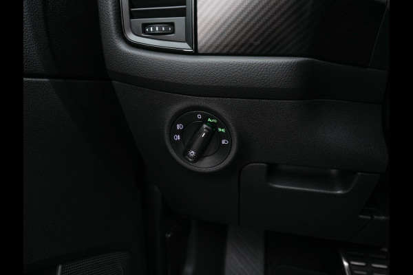 Škoda Kodiaq 1.5 TSI Sportline Business (INCL-BTW) Aut. *PANO | LEATHER-MICROFIBRE | FULL-LED | MEMORY-PACK | DIGI-COCKPIT | NAVI-FULLMAP | CAMERA | DAB+ | AMBIENT-LIGHT | KEYLESS | DAB+ | CARPLAY | PRIVACY-GLASS | 20"ALU*