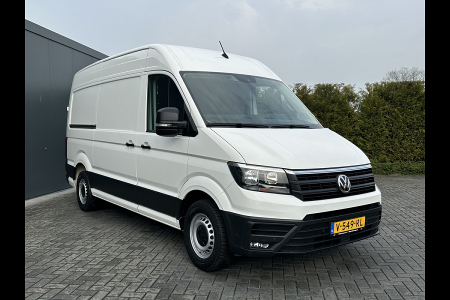 Volkswagen Crafter 2.0 TDI 141 PK RWD HIGHLINE ++ / L3H3 / 1e EIG. / BOTT INRICHTING / 3 TONS TREKHAAK / GEVEERDE STOEL / CAMERA / CRUISE / AIRCO