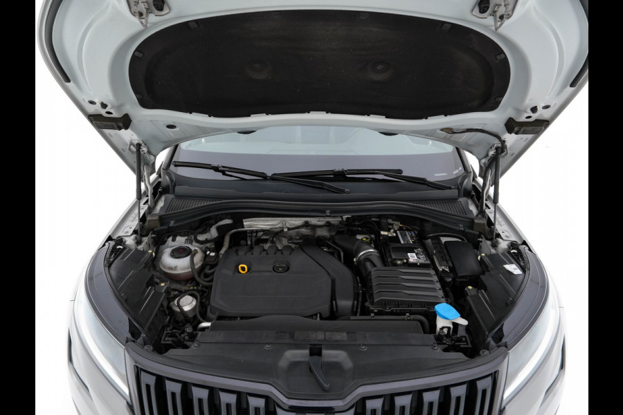Škoda Kodiaq 1.5 TSI Sportline Business (INCL-BTW) Aut. *PANO | LEATHER-MICROFIBRE | FULL-LED | MEMORY-PACK | DIGI-COCKPIT | NAVI-FULLMAP | CAMERA | DAB+ | AMBIENT-LIGHT | KEYLESS | DAB+ | CARPLAY | PRIVACY-GLASS | 20"ALU*