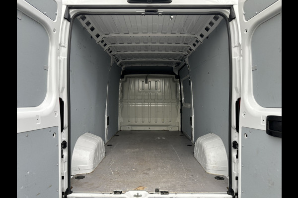 Opel Movano 2.2D 140 PK 3.5T / L3H2 / 49.954 KM / 3 TONS TREKHAAK / IMPERIAAL + LADDER / CAMERA / CRUISE / AIRCO