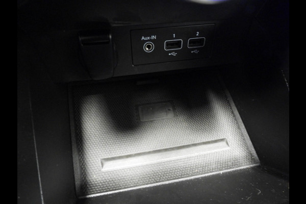 Renault Clio 1.0 TCe Intens NAVI/CLIMA/CRUISE/LED/16"LMV!