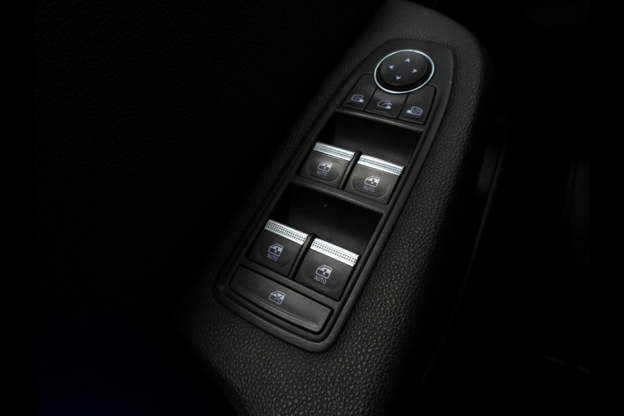 Renault Clio 1.0 TCe Intens NAVI/CLIMA/CRUISE/LED/16"LMV!