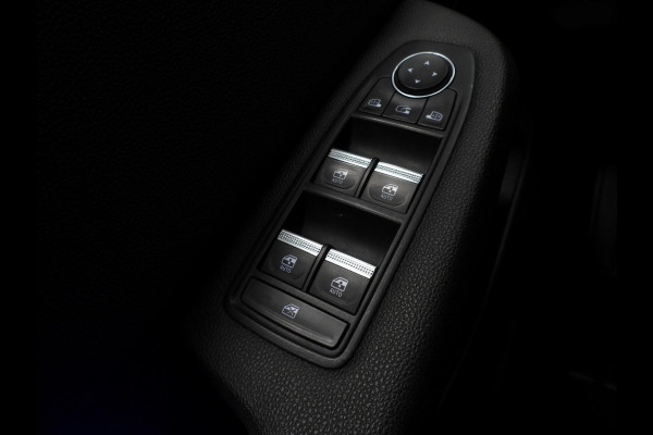 Renault Clio 1.0 TCe Intens NAVI/CLIMA/CRUISE/LED/16"LMV!