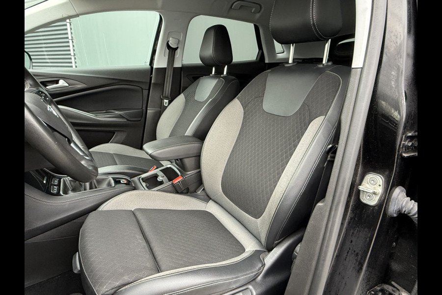 Opel Grandland X BWJ 2021 | 1.2T 131PK Bus Executive | TREKHAAK | CAMERA A | NAVI | CLIMA | PDC 2X | CARPLAY | LMV | PRIVACY GLASS