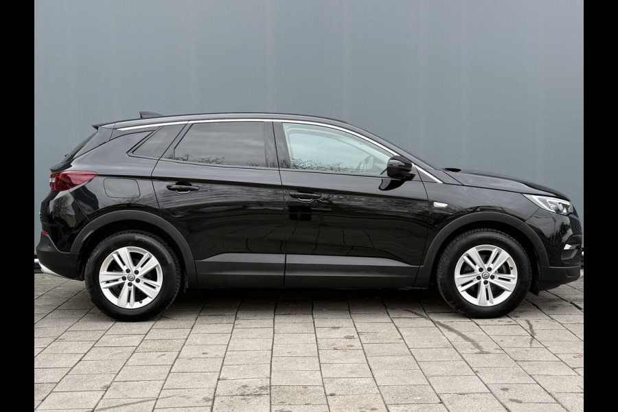 Opel Grandland X BWJ 2021 | 1.2T 131PK Bus Executive | TREKHAAK | CAMERA A | NAVI | CLIMA | PDC 2X | CARPLAY | LMV | PRIVACY GLASS