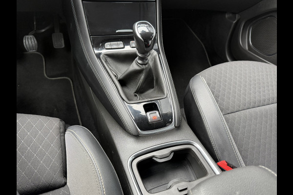 Opel Grandland X BWJ 2021 | 1.2T 131PK Bus Executive | TREKHAAK | CAMERA A | NAVI | CLIMA | PDC 2X | CARPLAY | LMV | PRIVACY GLASS